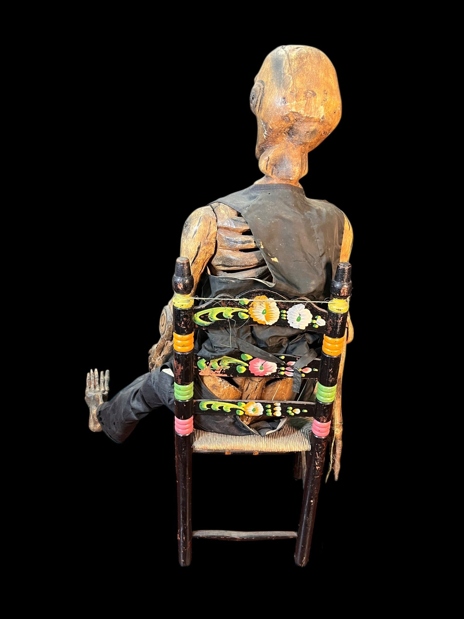 SEATED SKELETON ART